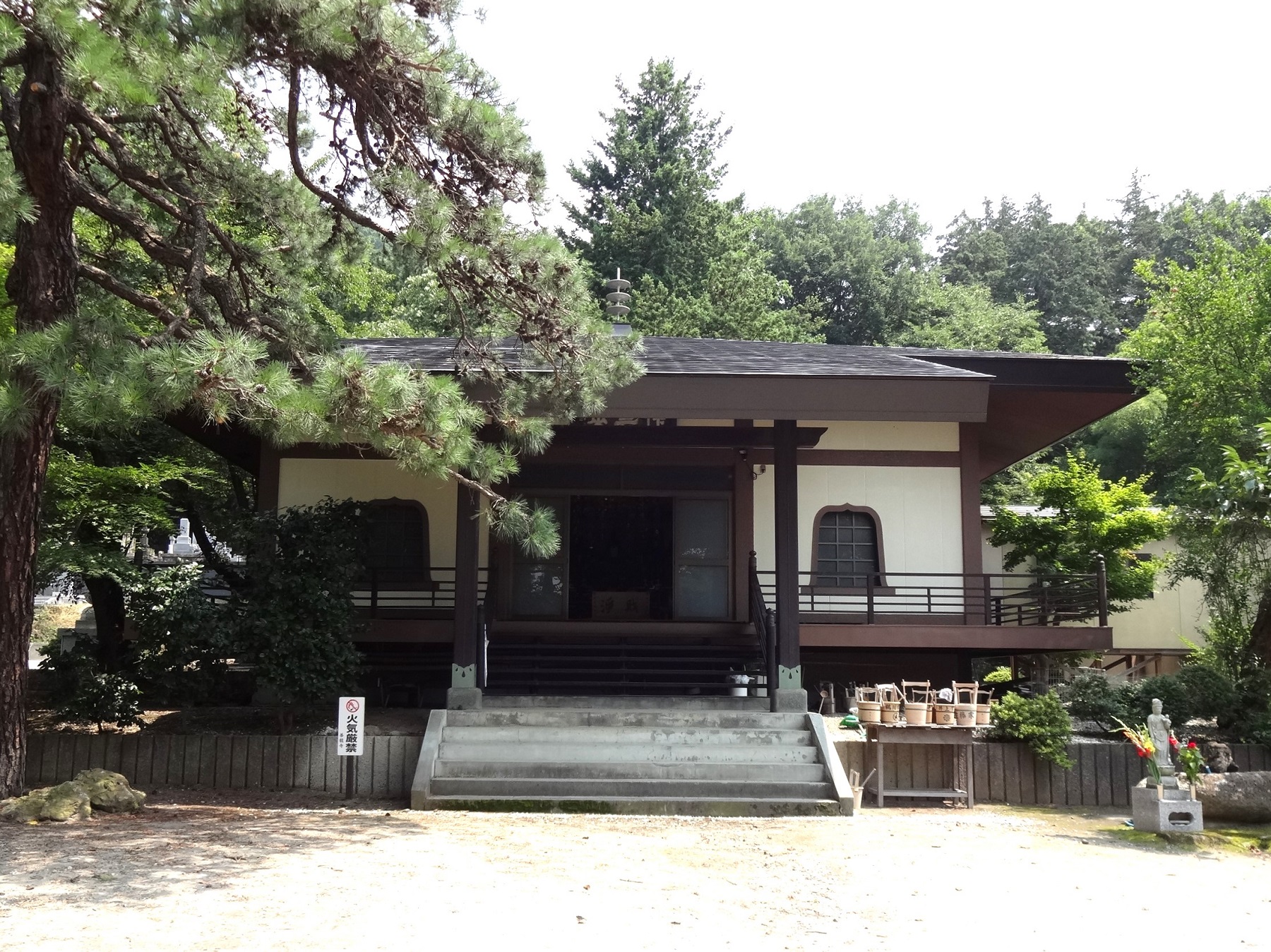 祥雲山善龍寺