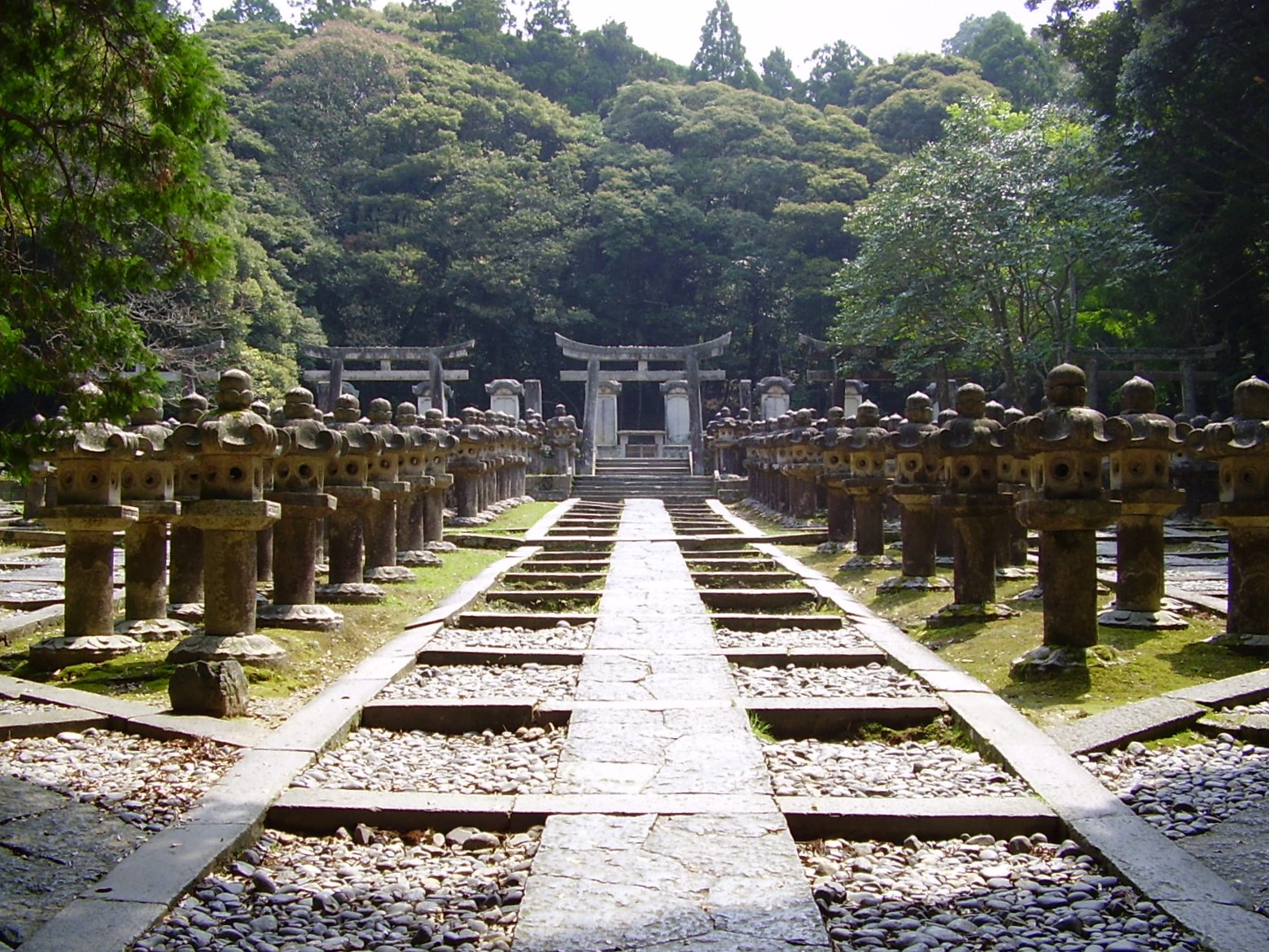  護国山東光寺 